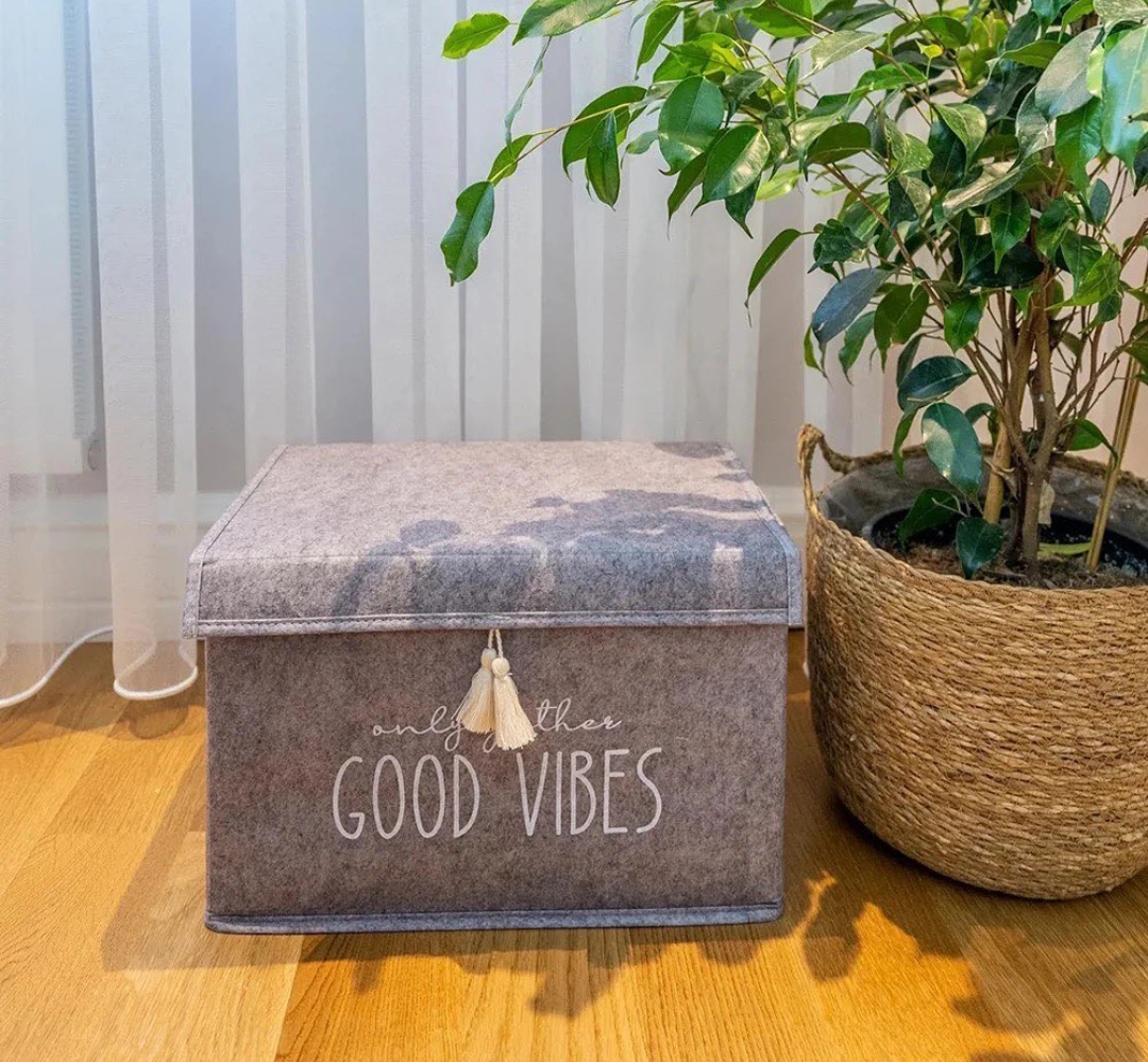 Qutu Orqananayzer/ Good Vibes